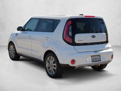 2019 Kia Soul + Auto