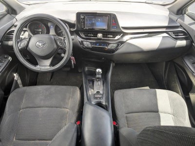 2018 Toyota C-HR XLE FWD (Natl)