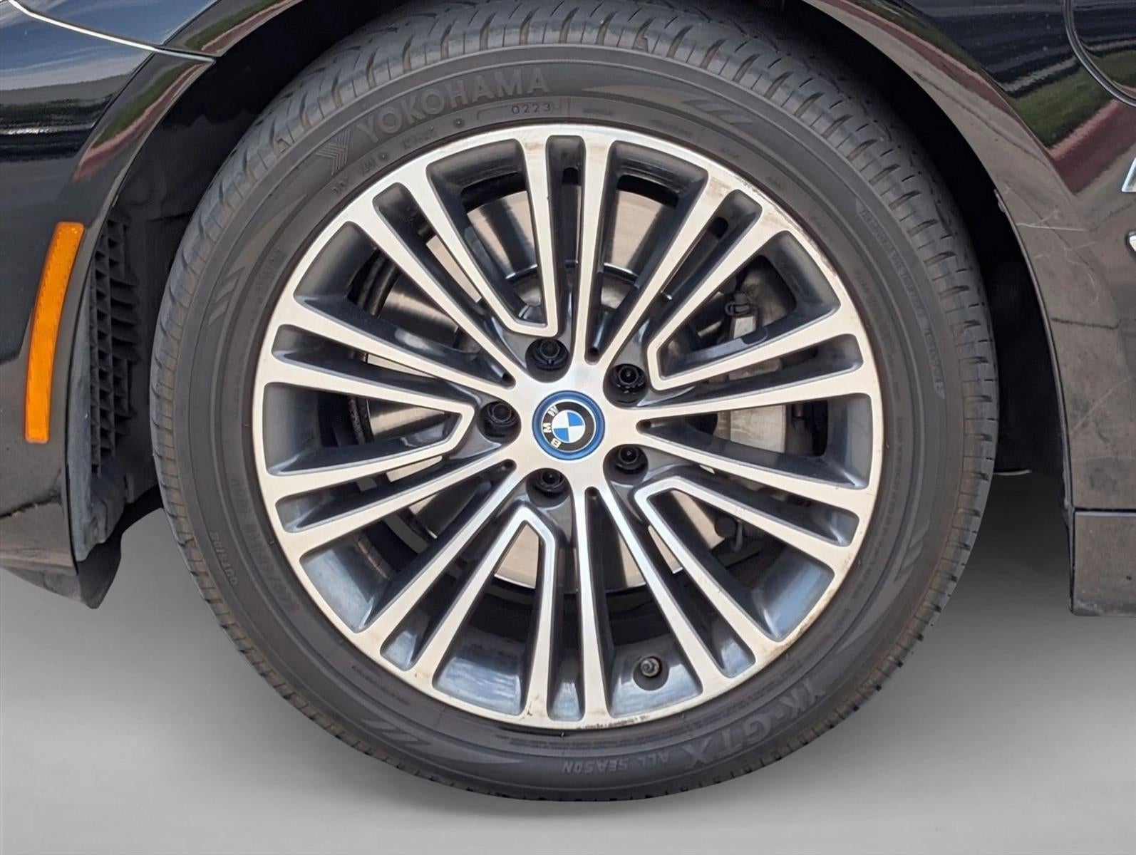 2019 BMW 530e iPerformance Plug-In Hybrid