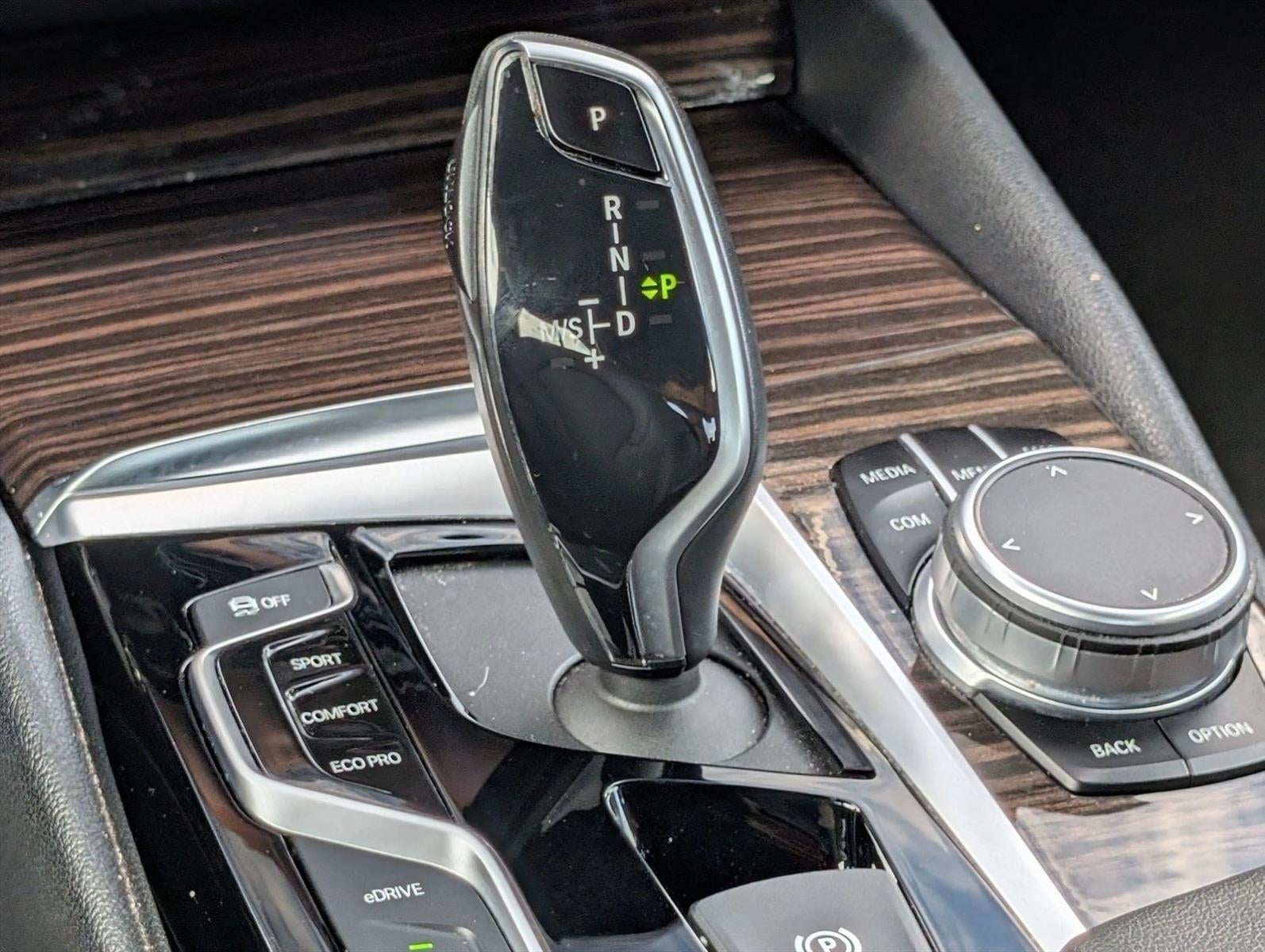 2019 BMW 530e iPerformance Plug-In Hybrid