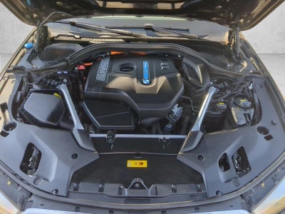 2019 BMW 530e iPerformance Plug-In Hybrid