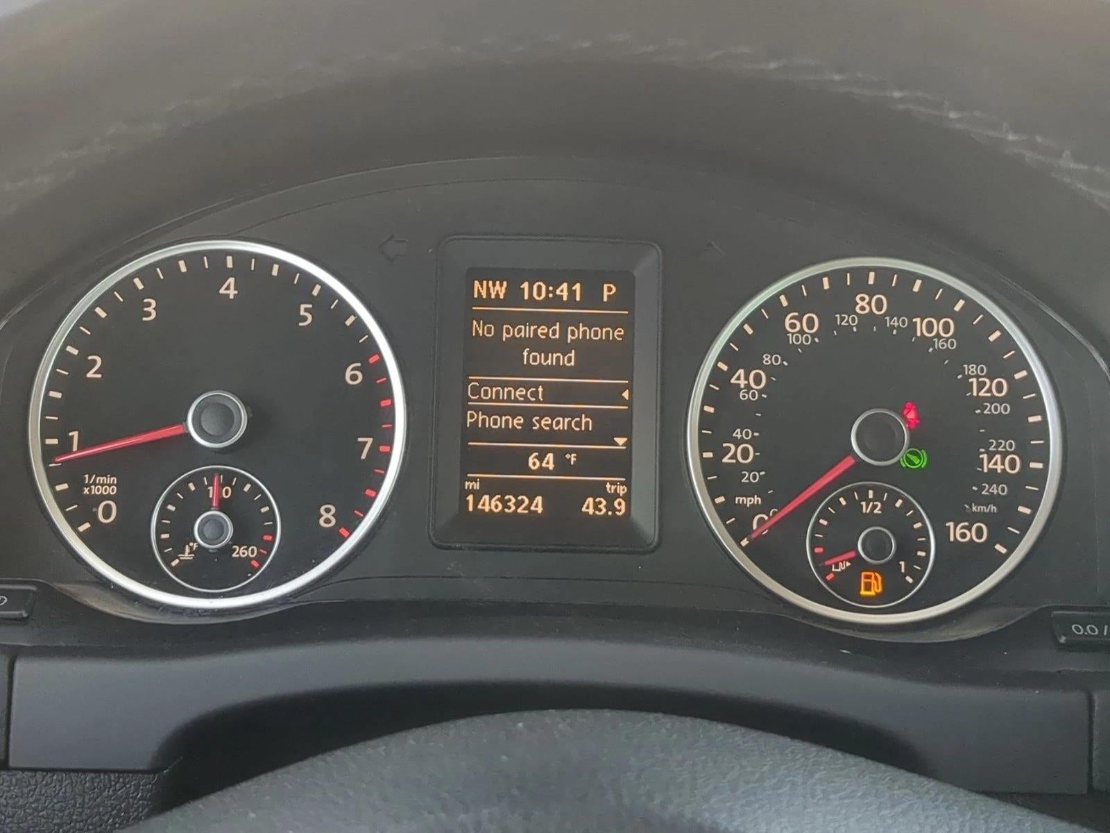 2014 Volkswagen Tiguan 2WD 4dr Auto SE