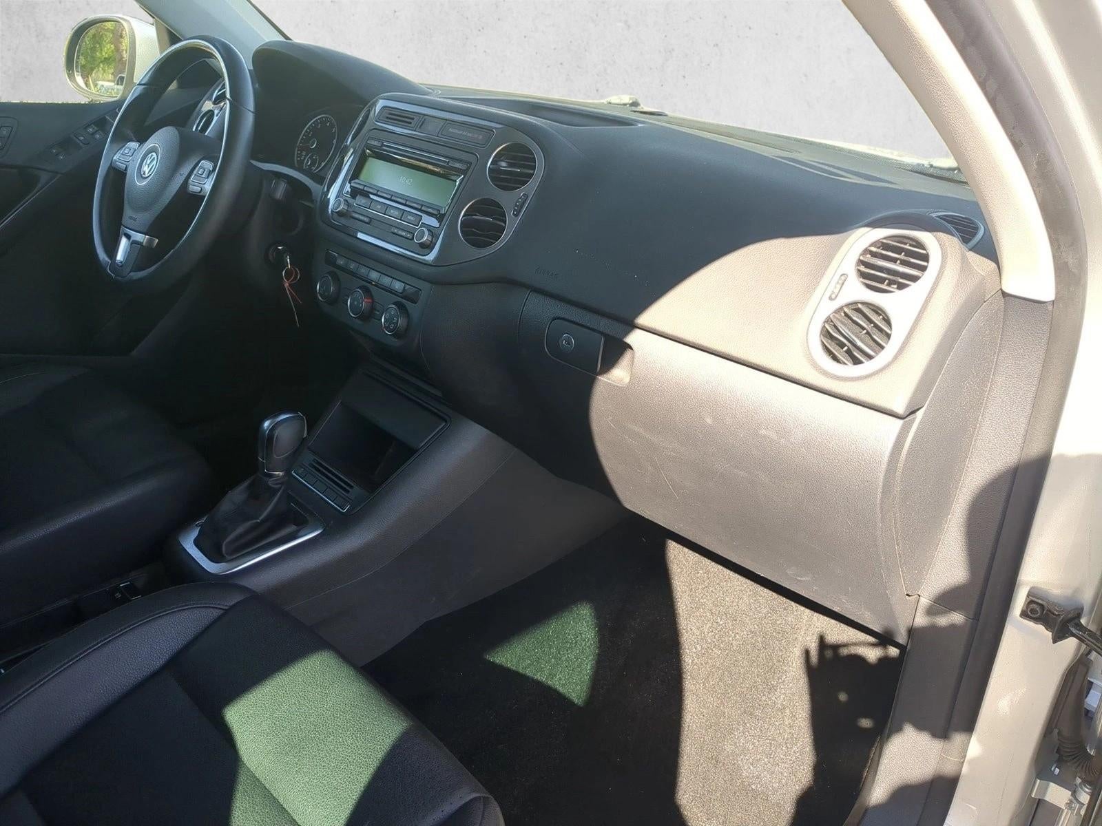 2014 Volkswagen Tiguan 2WD 4dr Auto SE