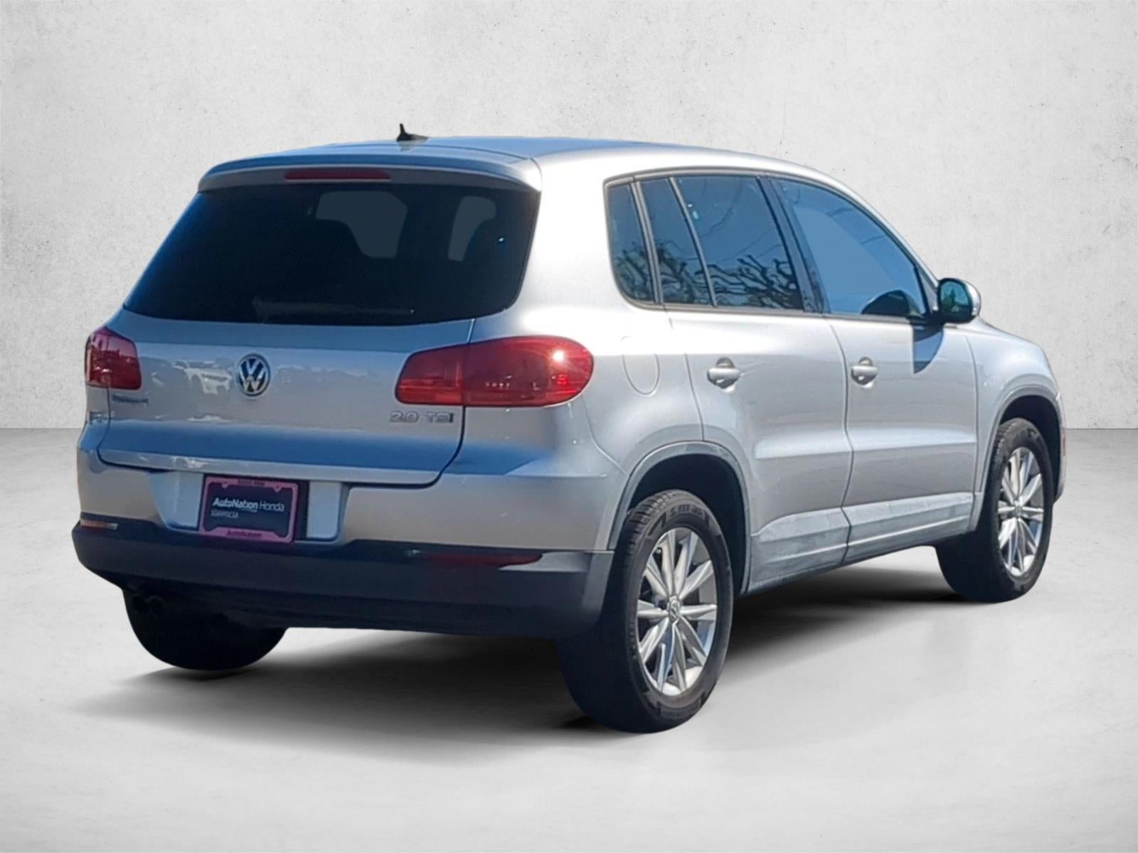 2014 Volkswagen Tiguan 2WD 4dr Auto SE