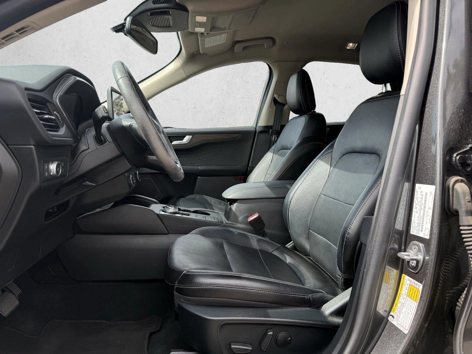 2020 Ford Escape Titanium Hybrid FWD
