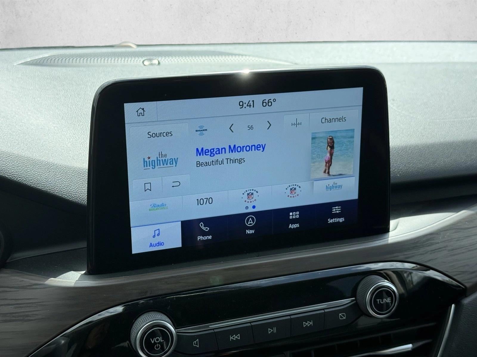 2020 Ford Escape Titanium Hybrid FWD