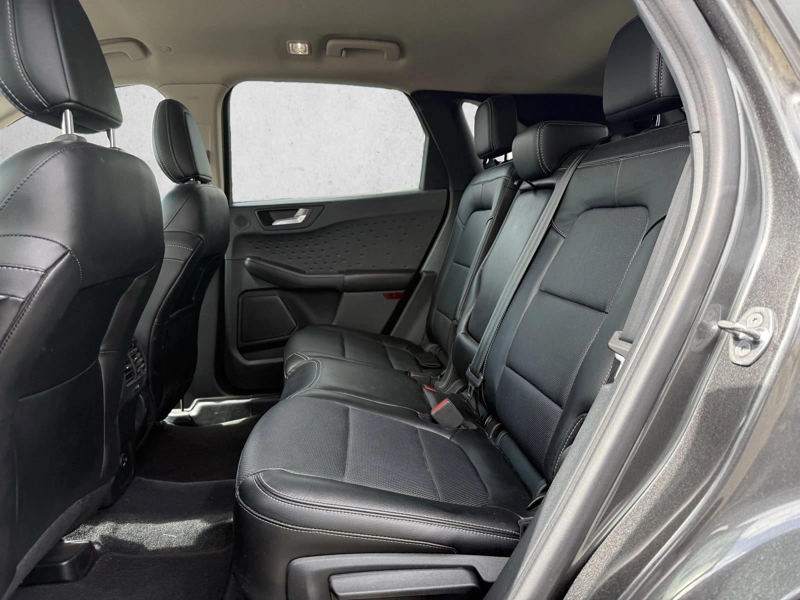 2020 Ford Escape Titanium Hybrid FWD