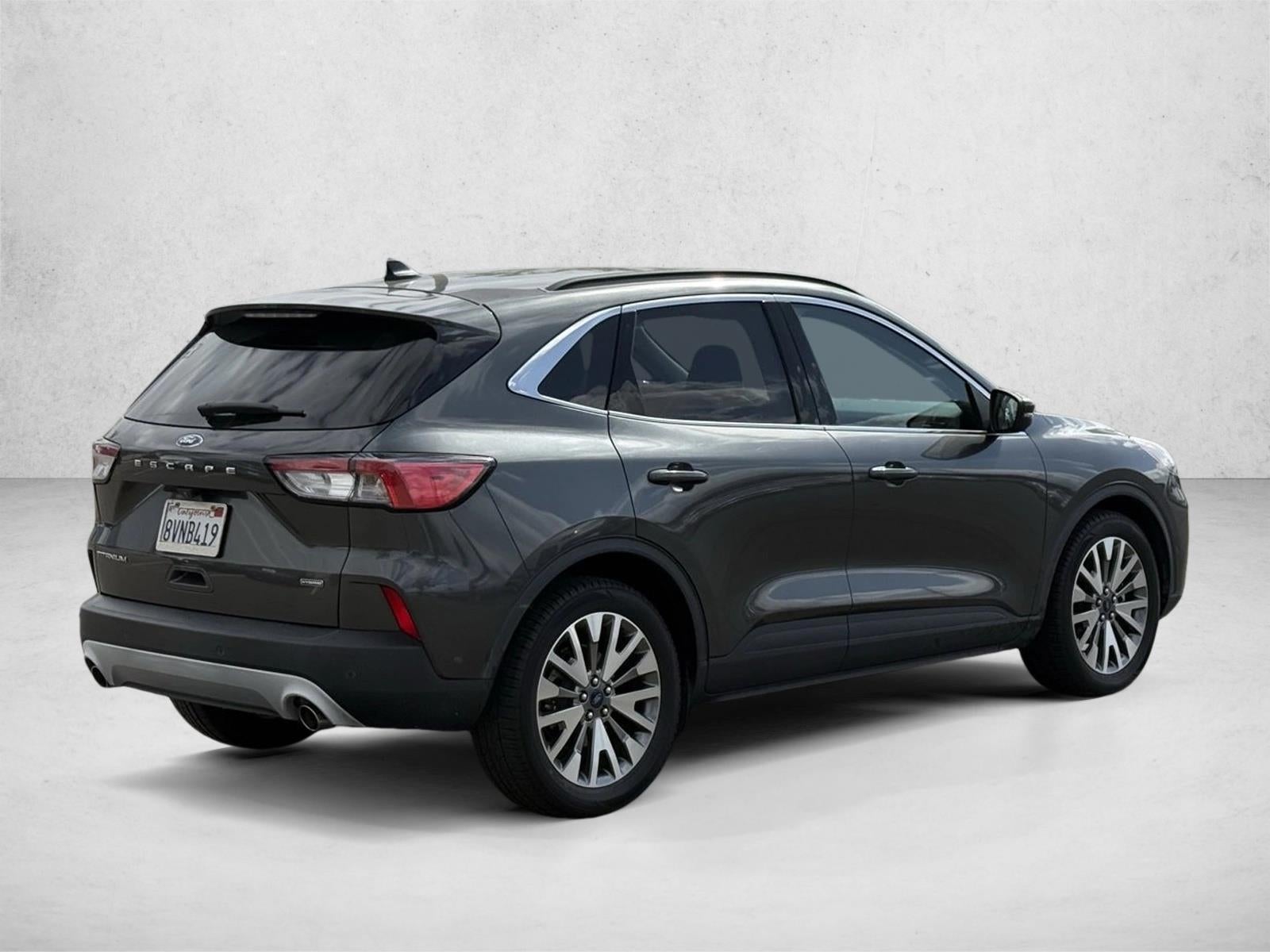 2020 Ford Escape Titanium Hybrid FWD