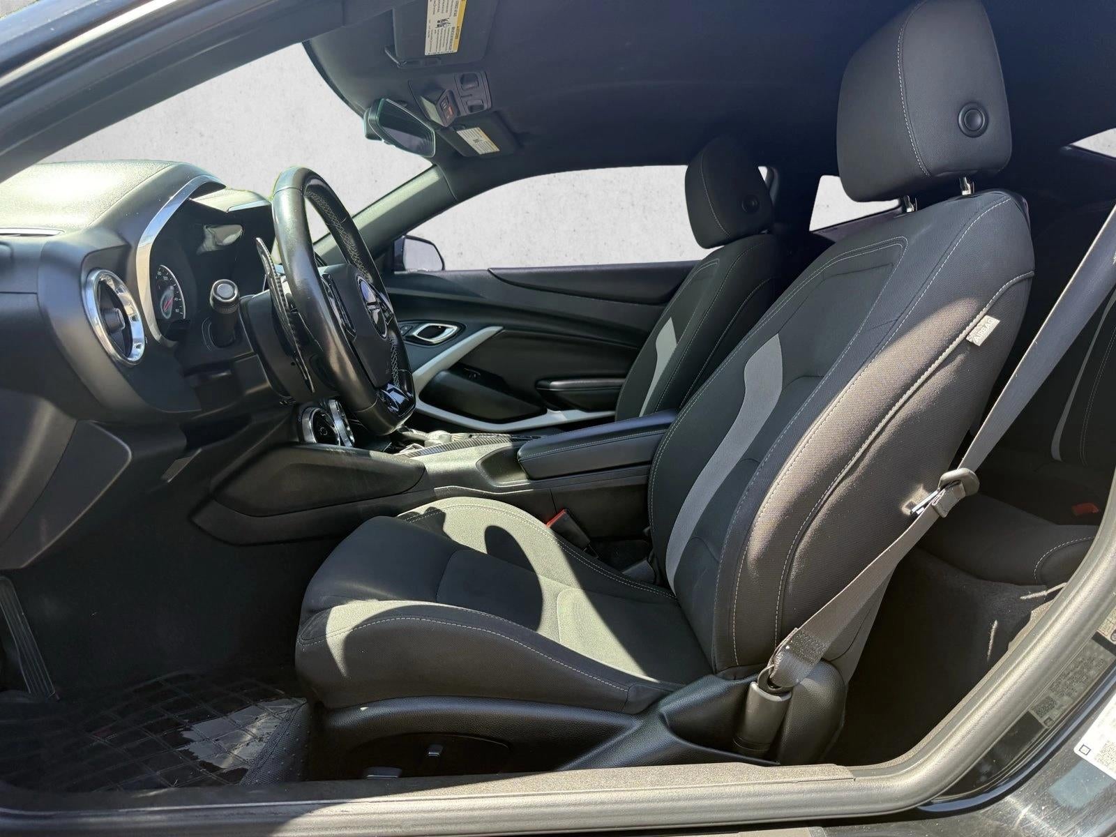 2020 Chevrolet Camaro 2dr Coupe 1LT