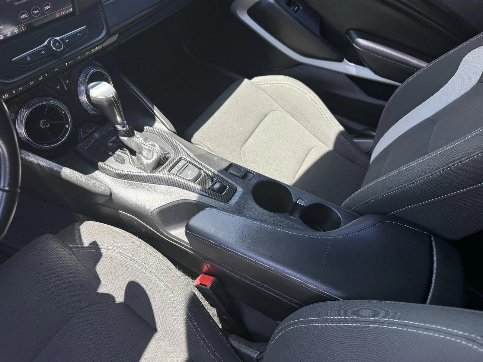 2020 Chevrolet Camaro 2dr Coupe 1LT