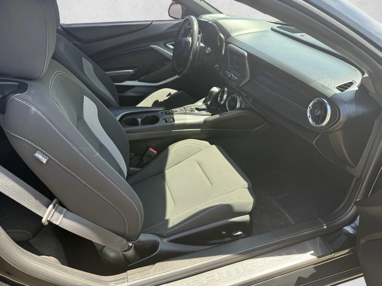 2020 Chevrolet Camaro 2dr Coupe 1LT