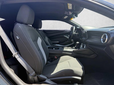 2020 Chevrolet Camaro 2dr Coupe 1LT