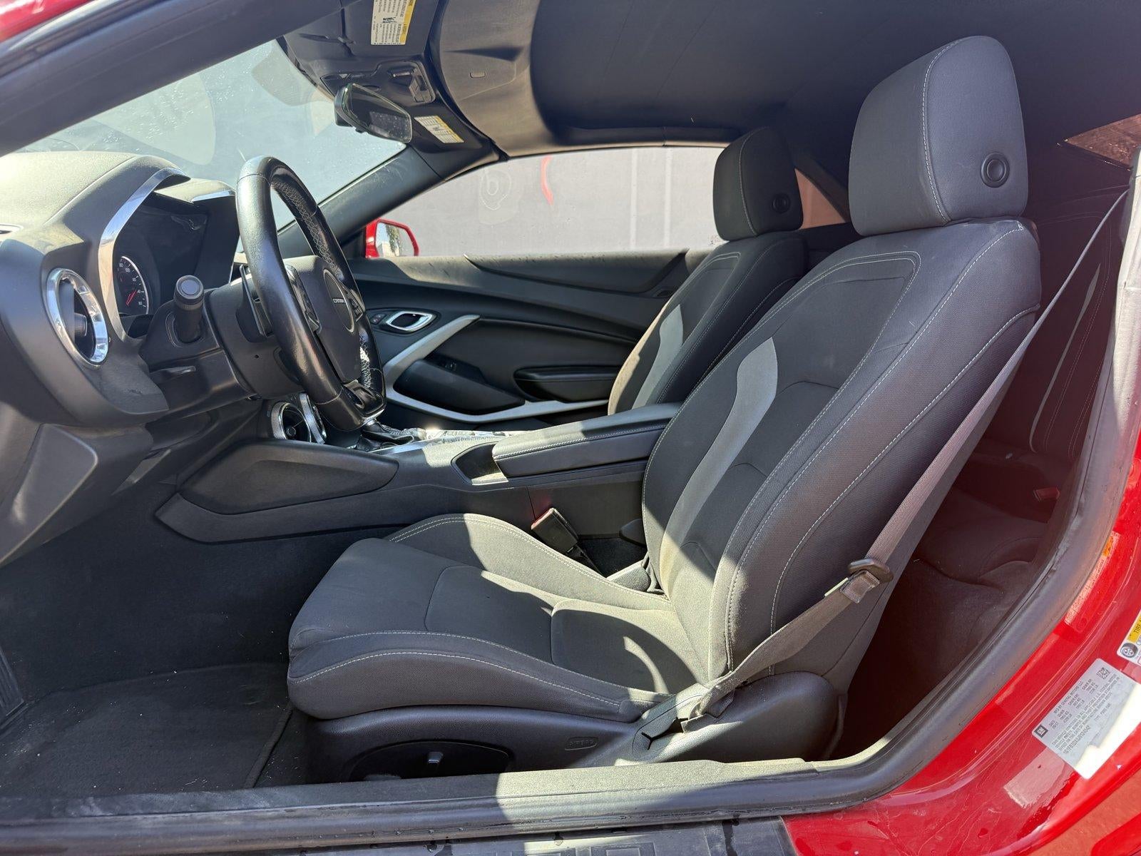 2018 Chevrolet Camaro 2dr Convertible 1LT