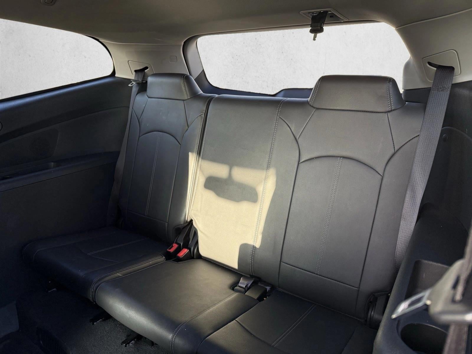 2017 Chevrolet Traverse FWD 2LT