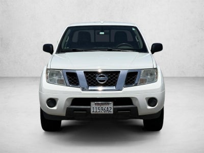 2016 Nissan Frontier 2WD Crew Cab SWB Auto SV