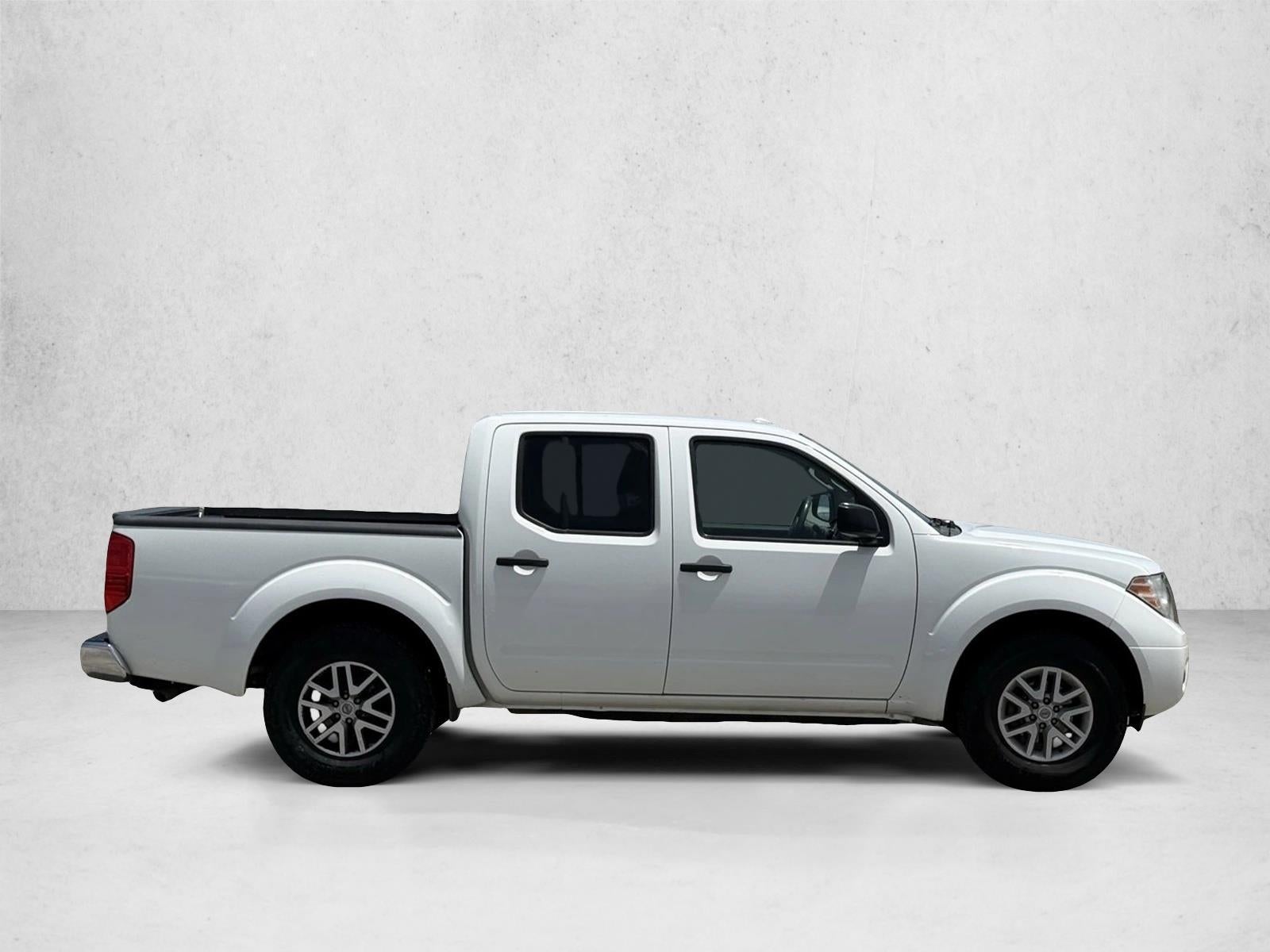 2016 Nissan Frontier 2WD Crew Cab SWB Auto SV