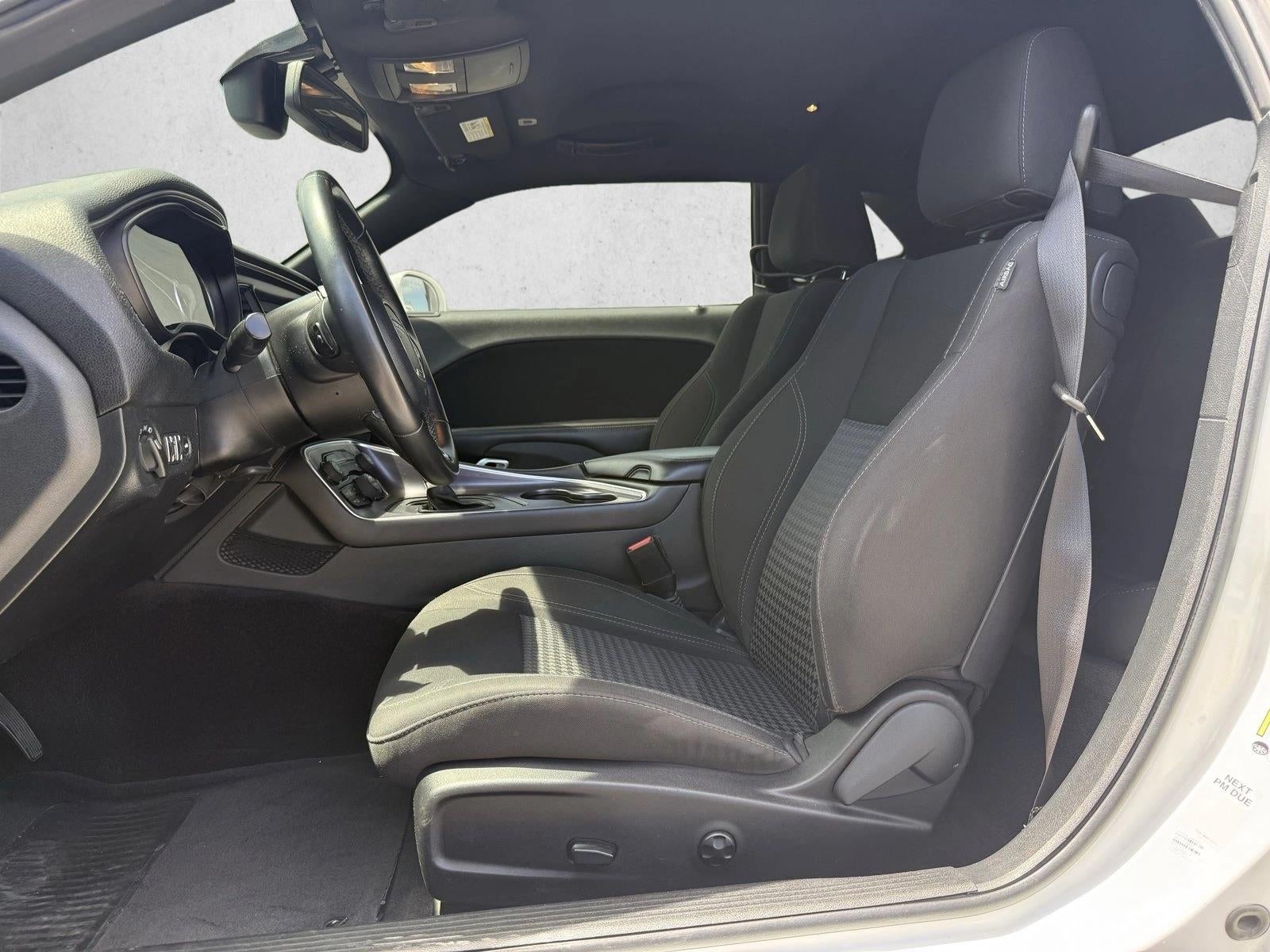 2018 Dodge Challenger SXT RWD