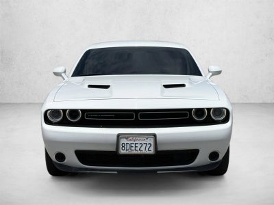2018 Dodge Challenger SXT RWD