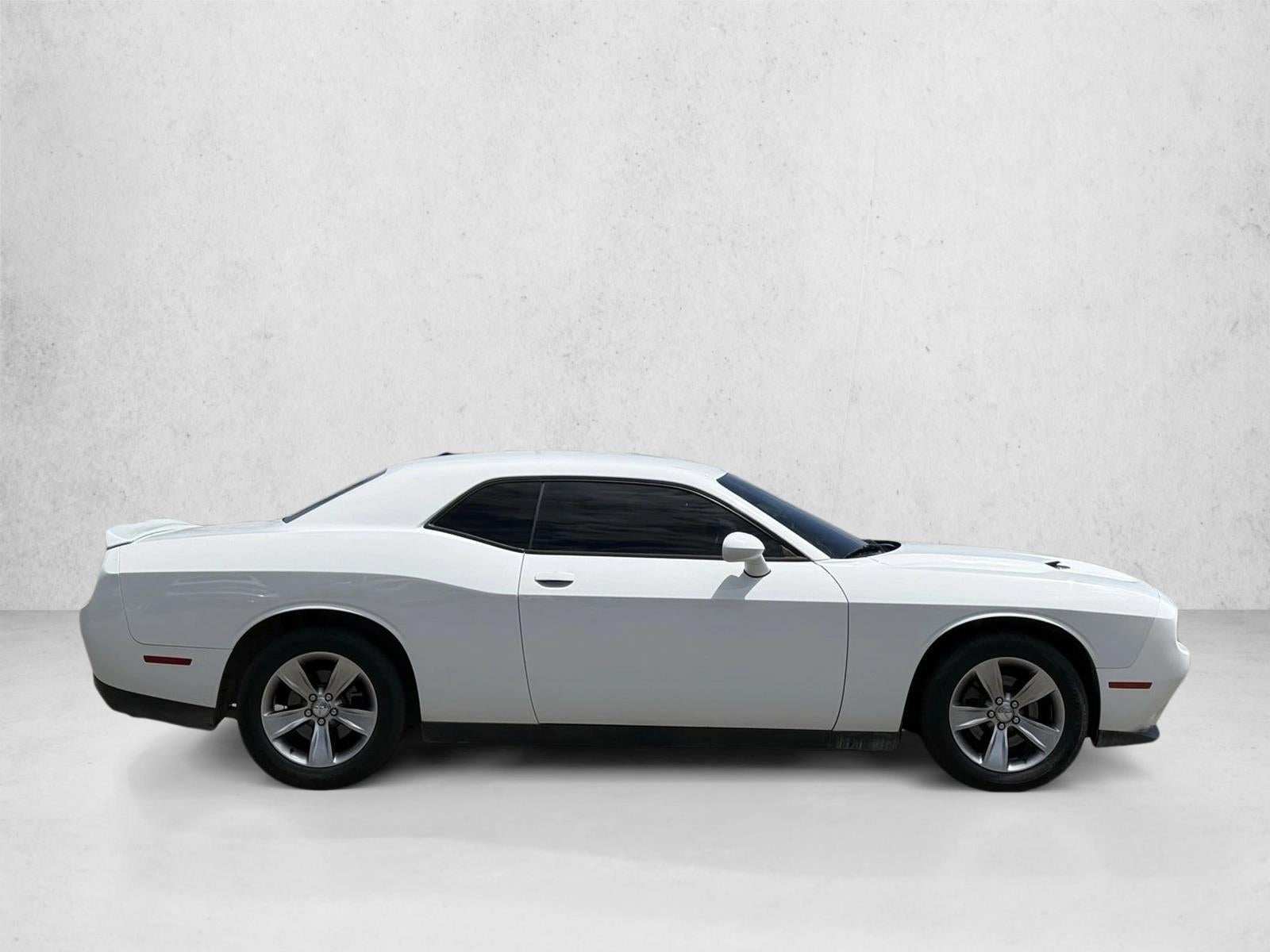 2018 Dodge Challenger SXT RWD
