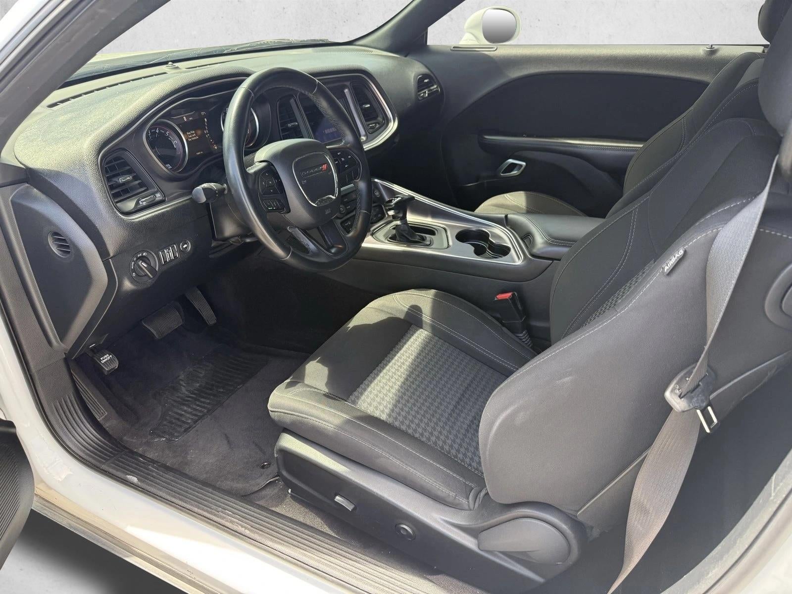2018 Dodge Challenger SXT RWD
