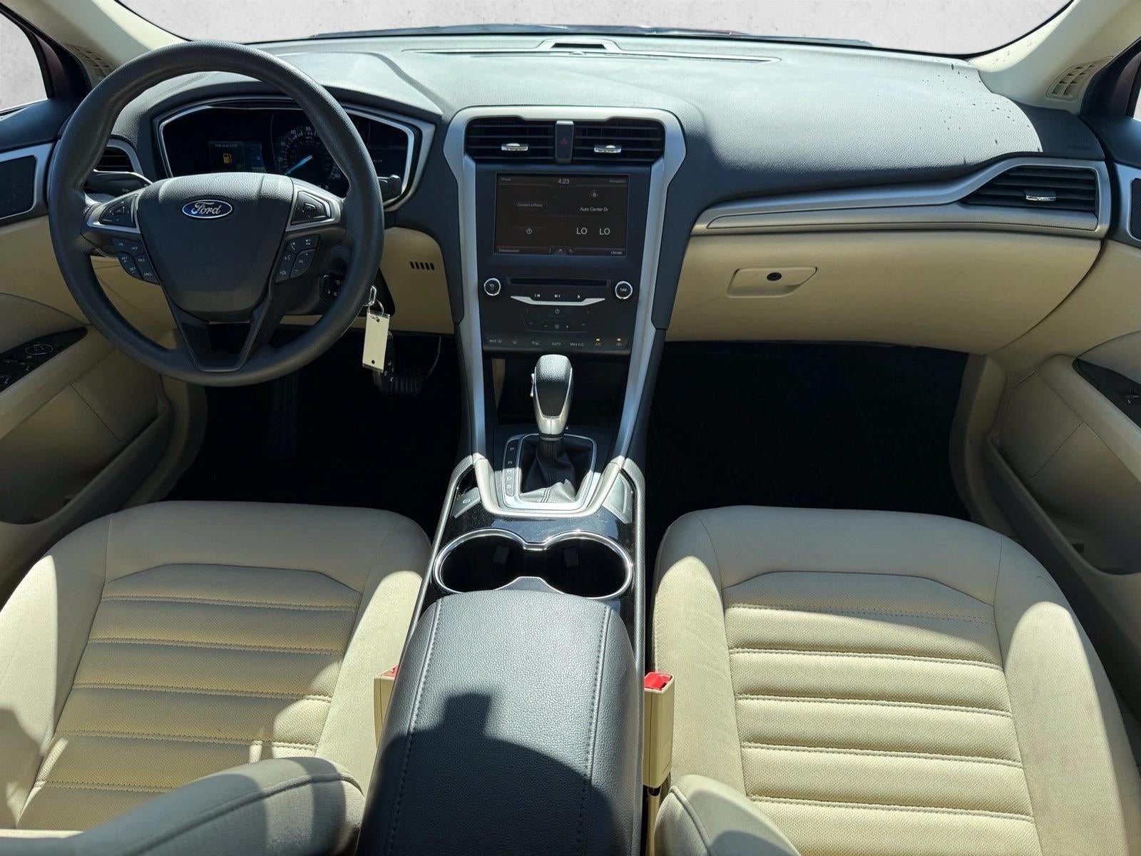 2014 Ford Fusion 4dr Sdn SE FWD