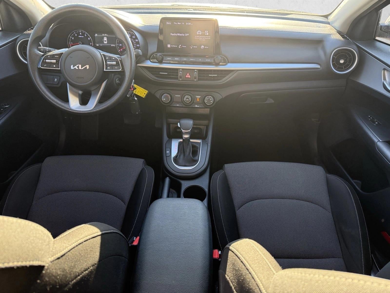 2024 Kia Forte LXS IVT