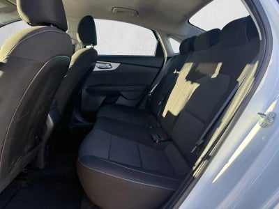 2024 Kia Forte LXS IVT