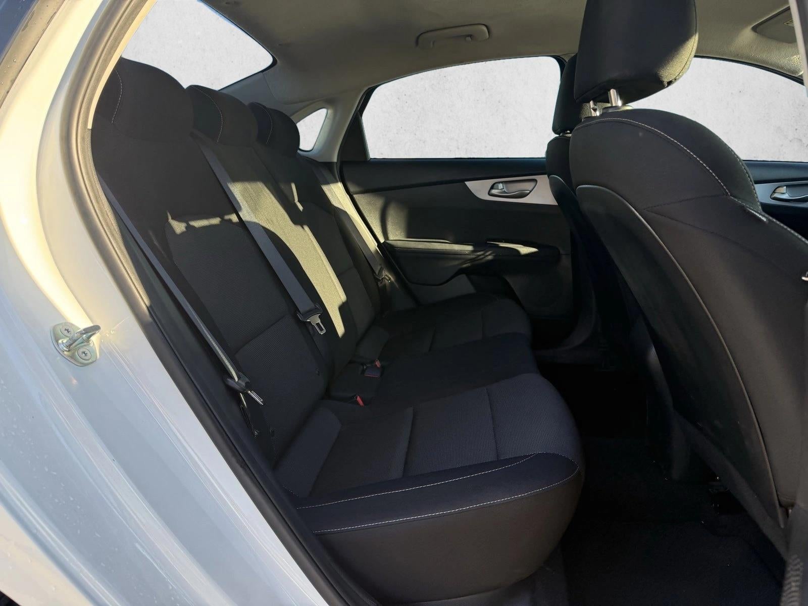 2024 Kia Forte LXS IVT