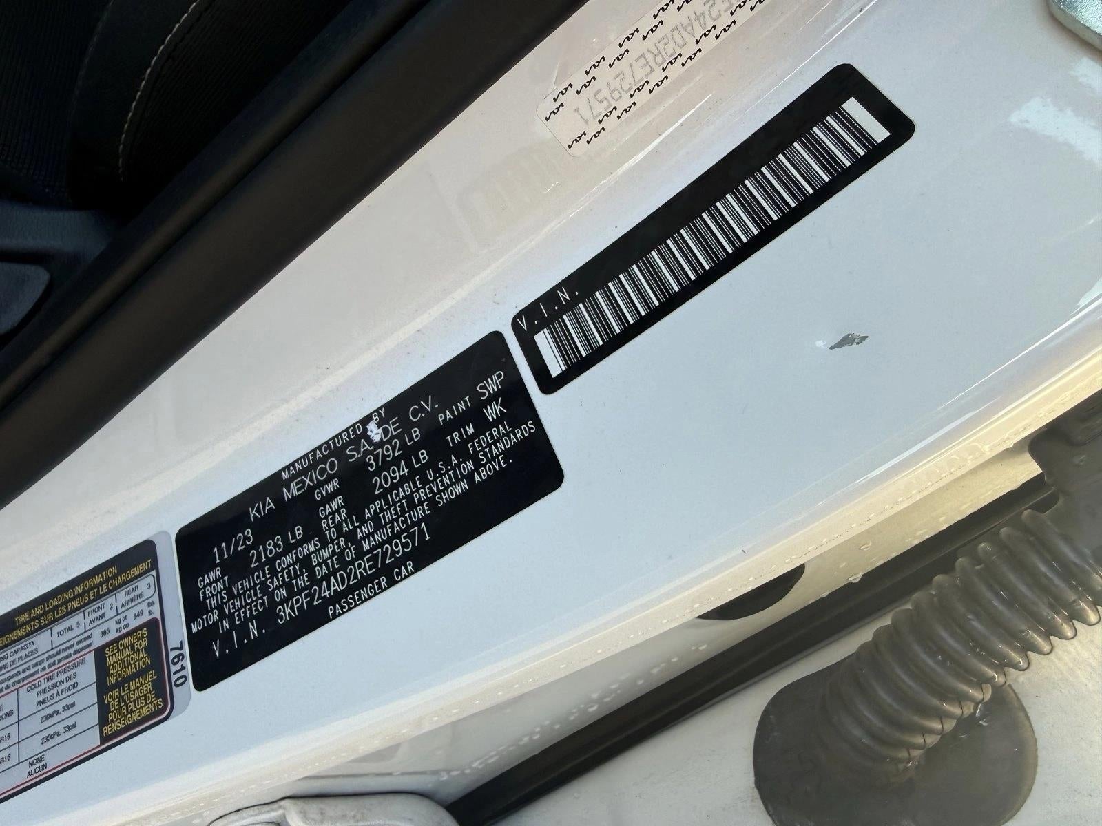 2024 Kia Forte LXS IVT