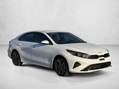 2024 Kia Forte LXS IVT