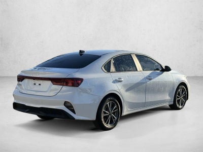 2024 Kia Forte LXS IVT