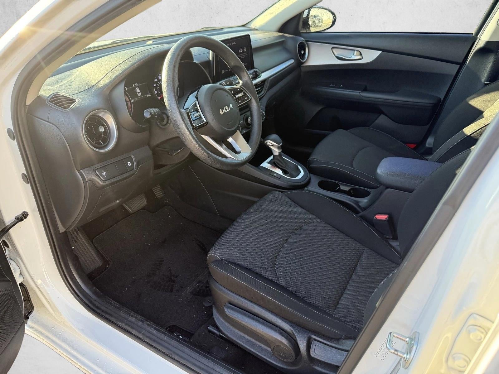 2024 Kia Forte LXS IVT