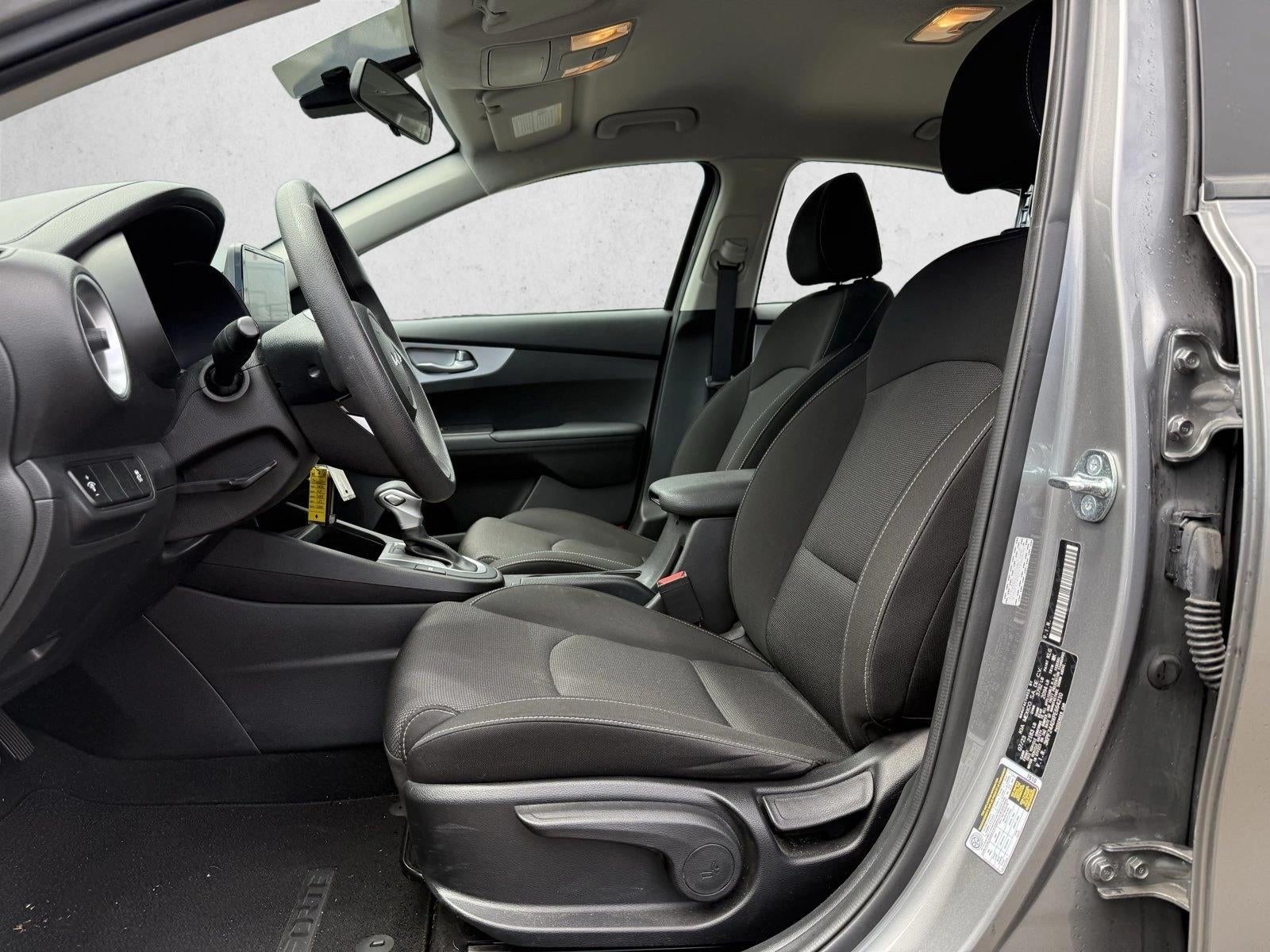 2023 Kia Forte LXS IVT