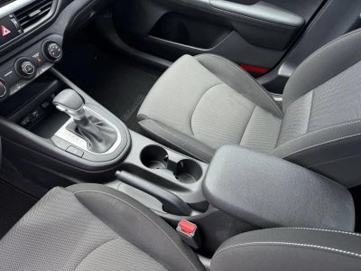 2023 Kia Forte LXS IVT