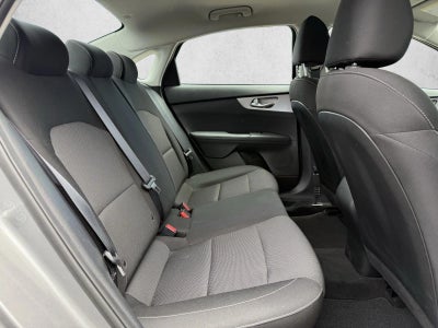 2023 Kia Forte LXS IVT