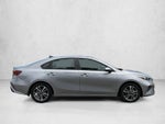 2023 Kia Forte LXS IVT