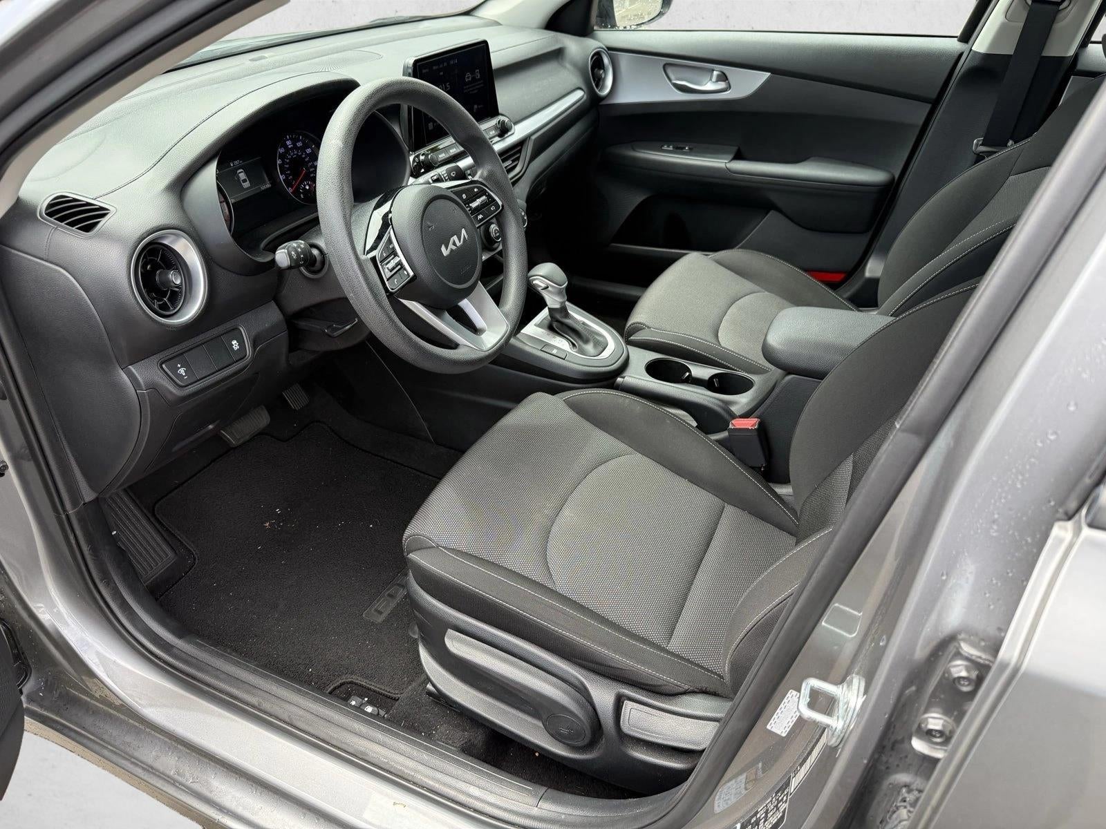 2023 Kia Forte LXS IVT