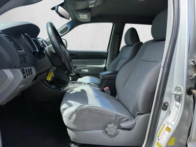 2013 Toyota Tacoma 4WD Double Cab Short Bed V6 Automatic (Natl)