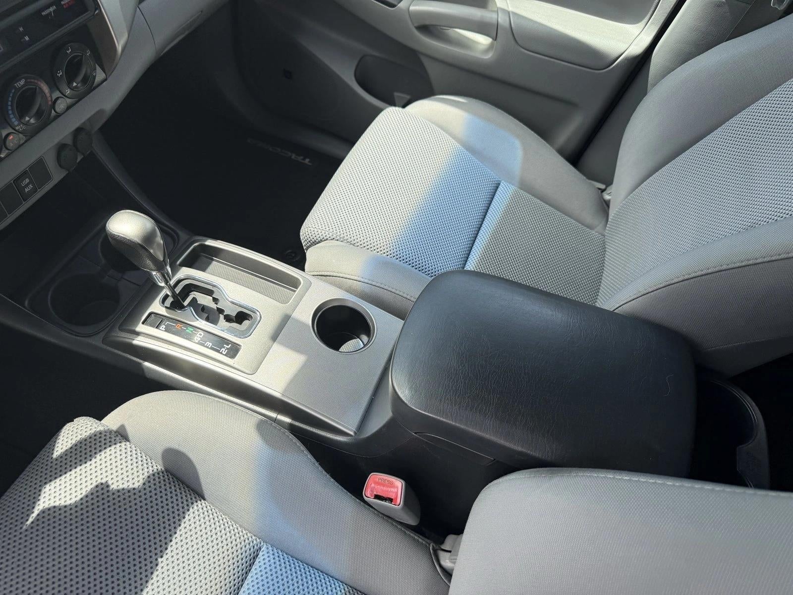 2013 Toyota Tacoma 4WD Double Cab Short Bed V6 Automatic (Natl)