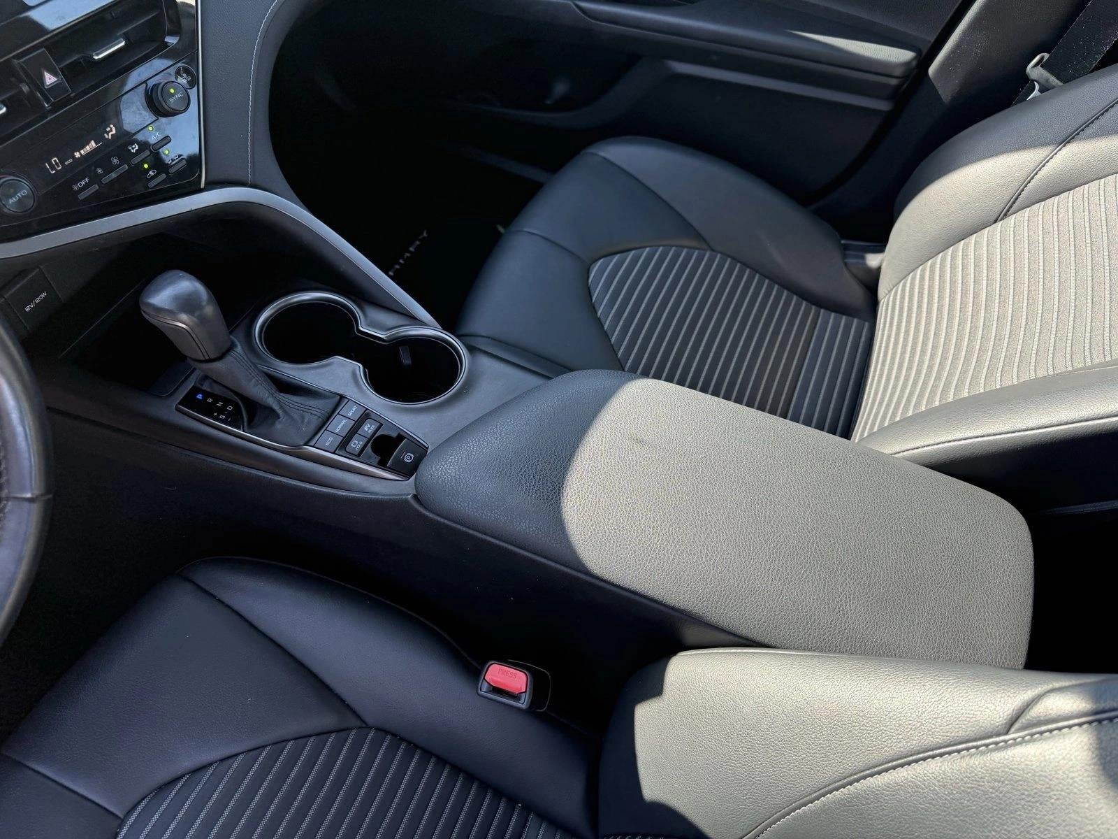 2022 Toyota Camry Hybrid SE CVT (Natl)