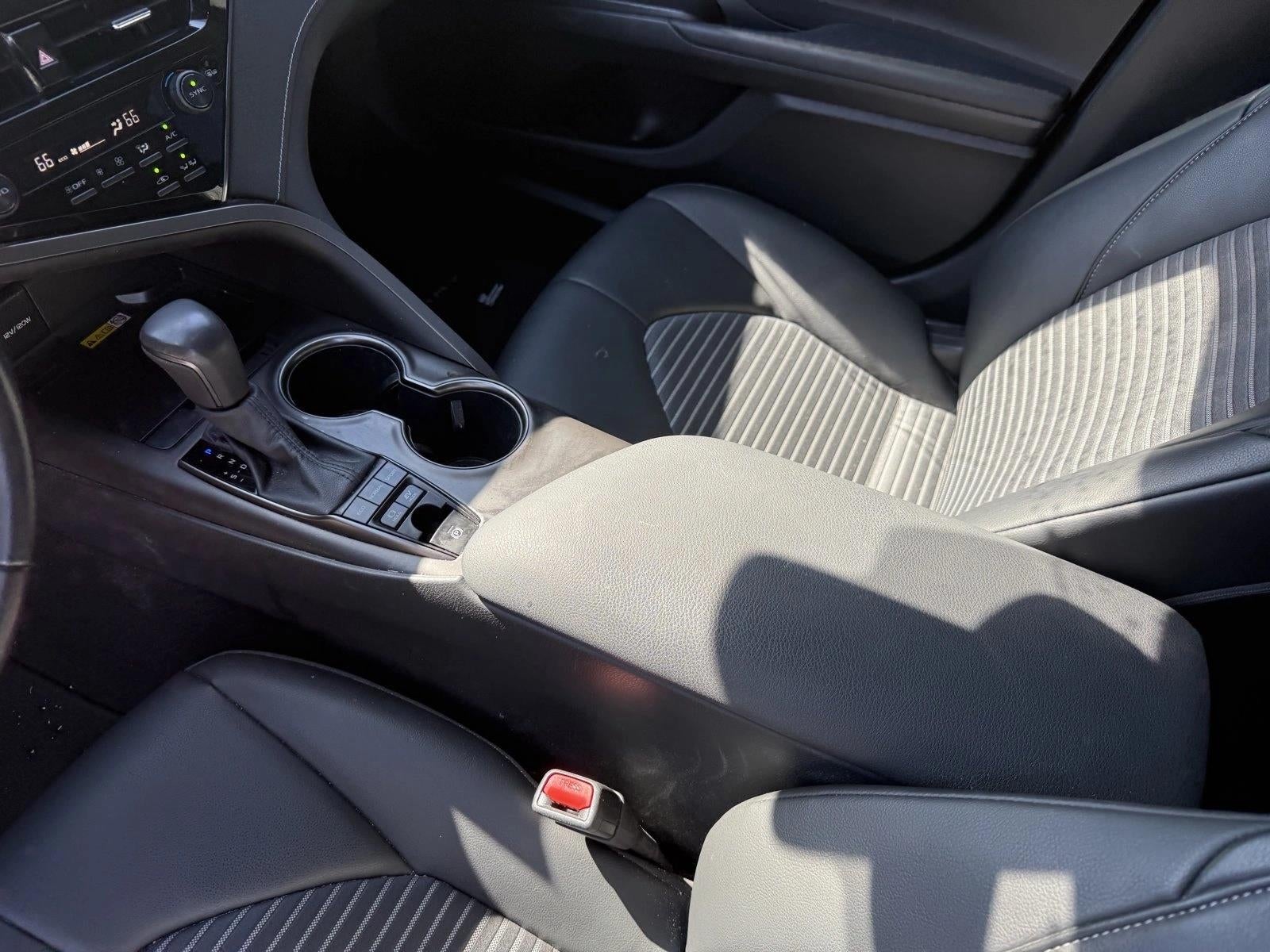 2022 Toyota Camry Hybrid SE CVT (Natl)