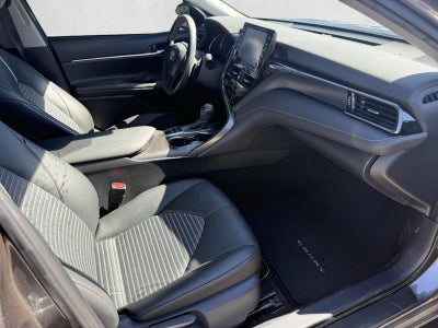 2022 Toyota Camry Hybrid SE CVT (Natl)