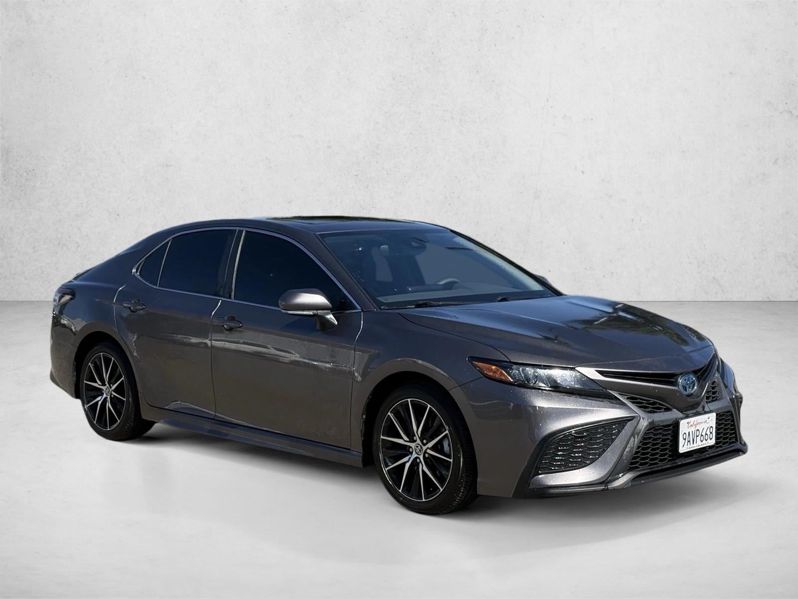 2022 Toyota Camry Hybrid SE CVT (Natl)