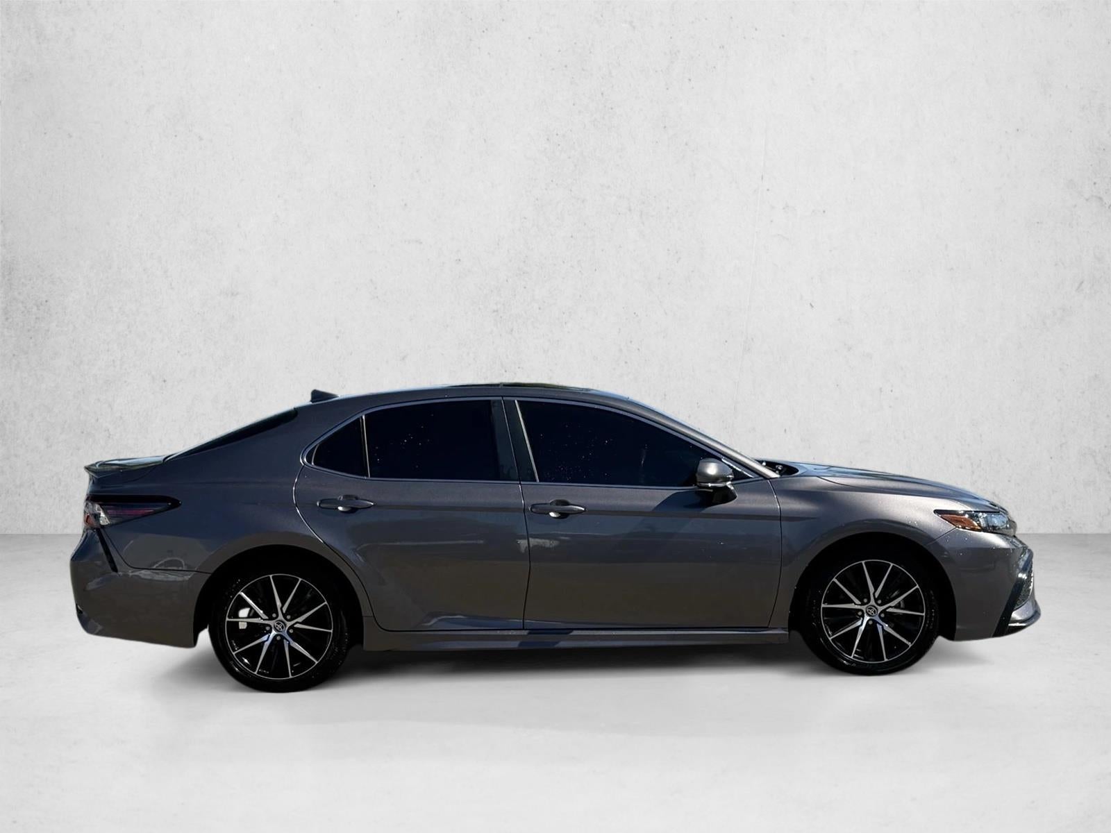 2022 Toyota Camry Hybrid SE CVT (Natl)