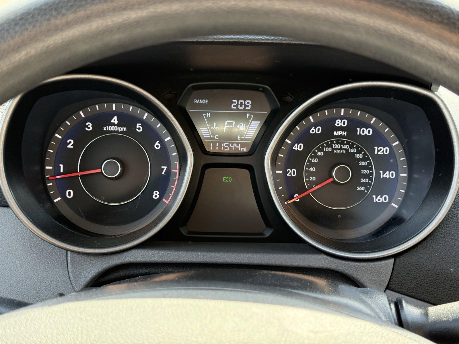 2016 Hyundai ELANTRA 4dr Sdn Auto SE