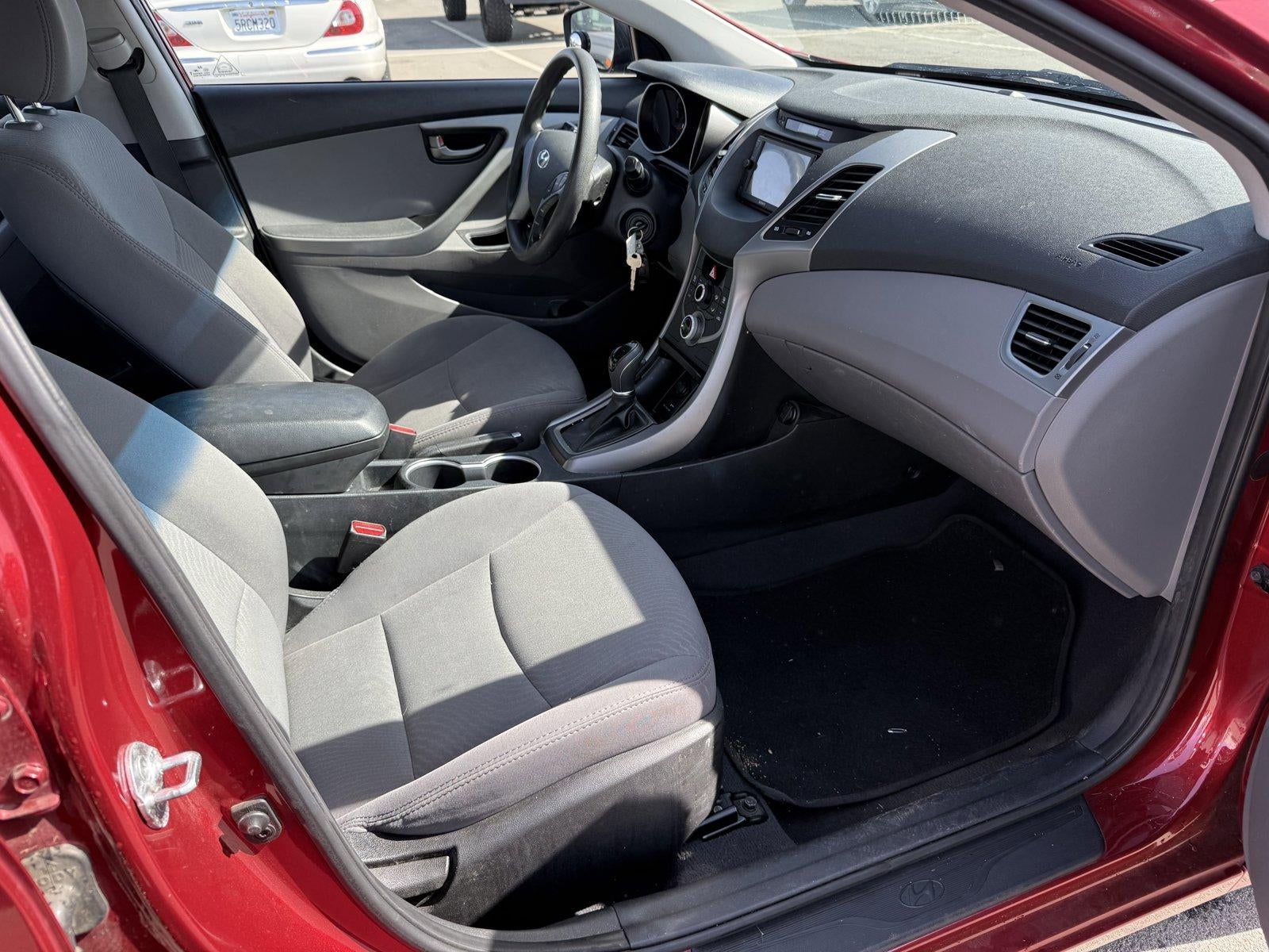 2016 Hyundai ELANTRA 4dr Sdn Auto SE