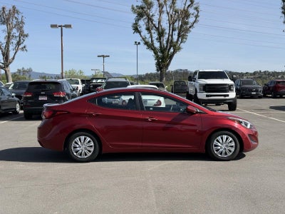 2016 Hyundai ELANTRA 4dr Sdn Auto SE
