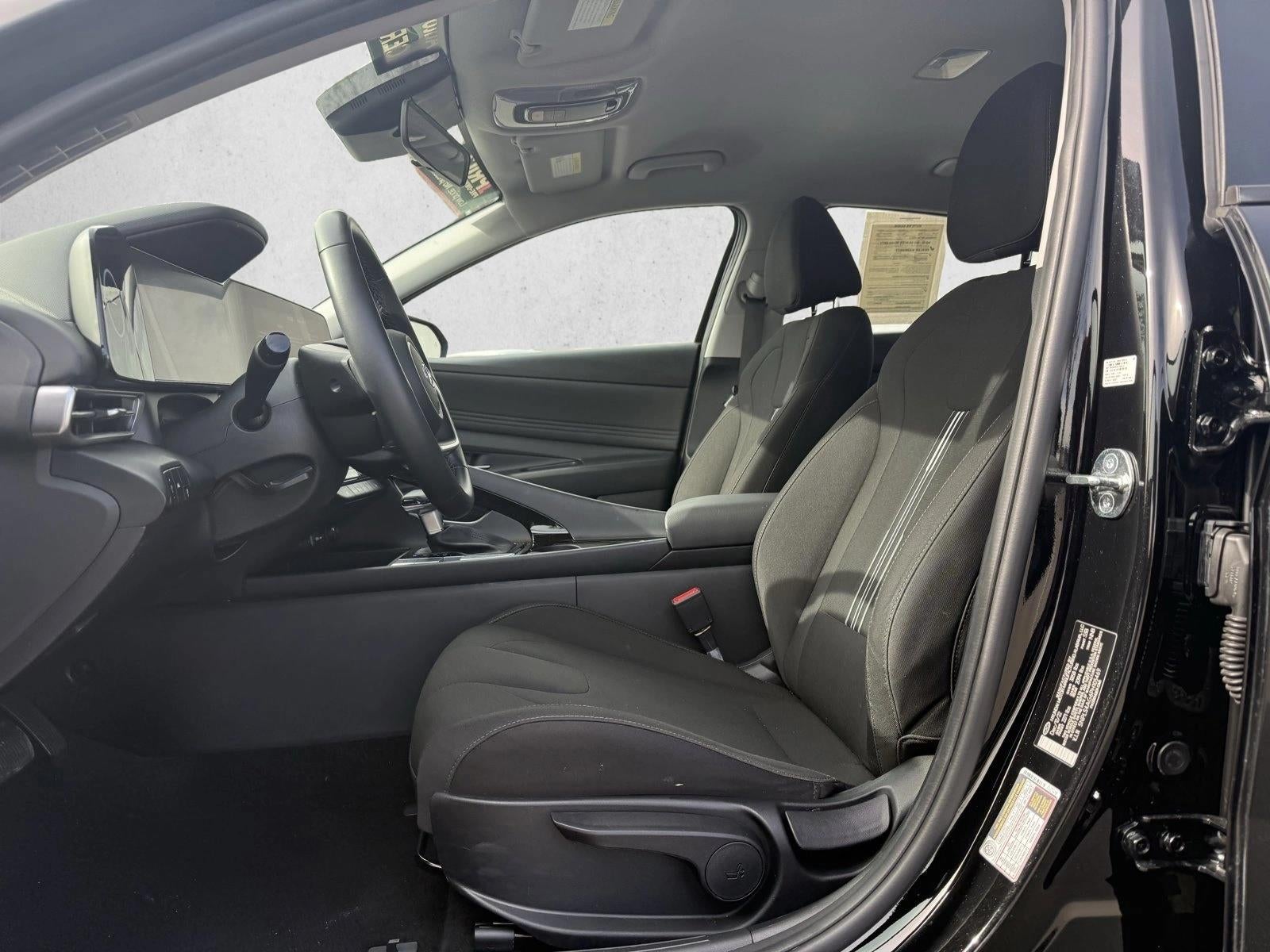 2023 Hyundai ELANTRA SEL IVT