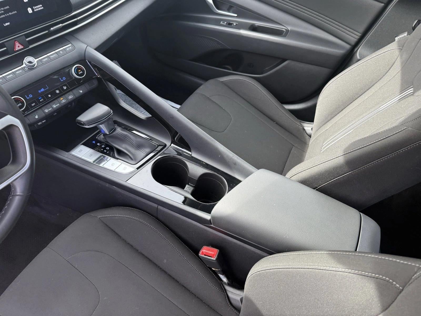 2023 Hyundai ELANTRA SEL IVT