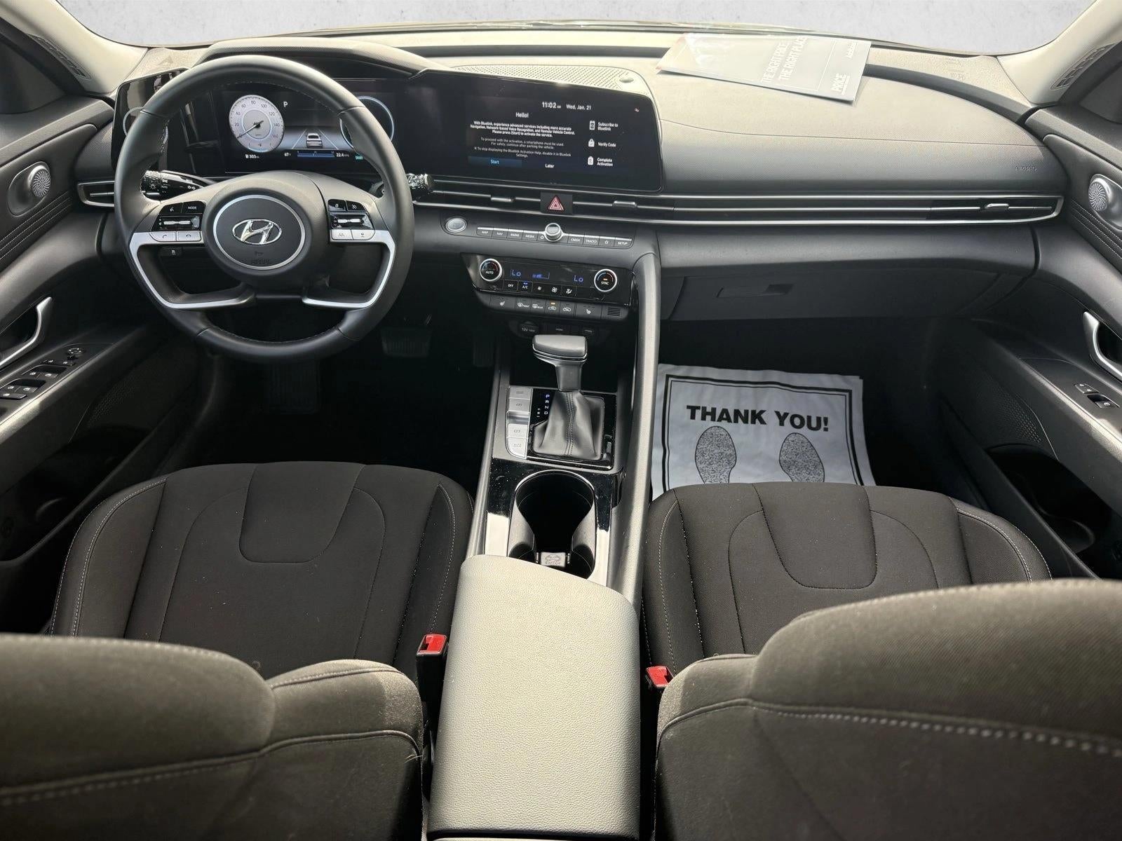 2023 Hyundai ELANTRA SEL IVT